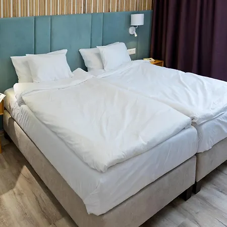 아파트 Siske Experience 3 Oenallo Apartmannal 블로톤퓌레드