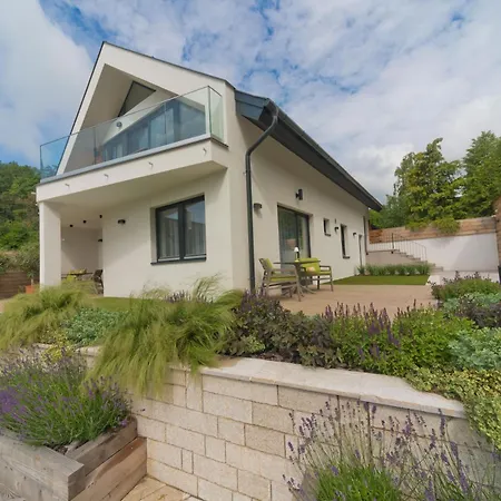 아파트 Siske Experience 3 Oenallo Apartmannal 블로톤퓌레드